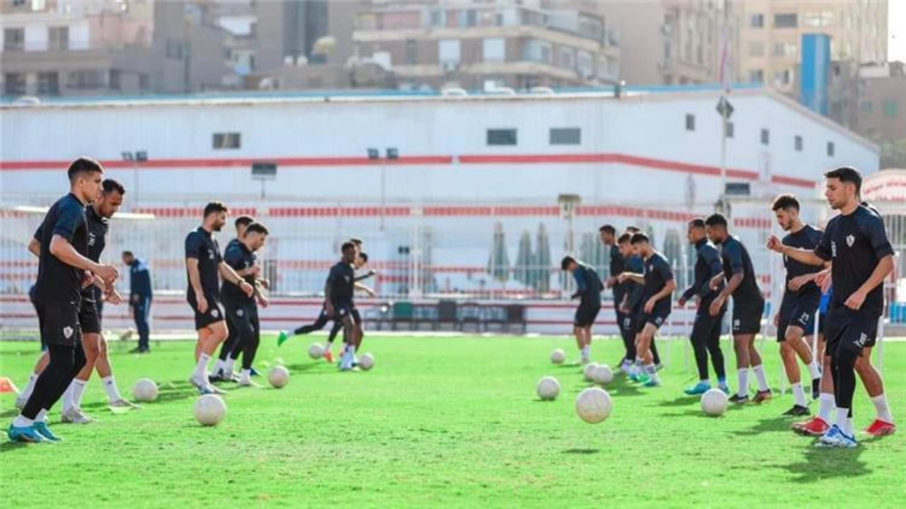 تحضير مكثفة بالزمالك لمواجهة طلائع الجيش وغياب 6 لاعبين في تدريبات اليوم