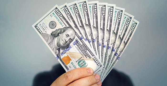 سعر الدولار الأمريكي اليوم الخميس 29 أغسطس 2024 في البنوك أمام الجنية المصري
