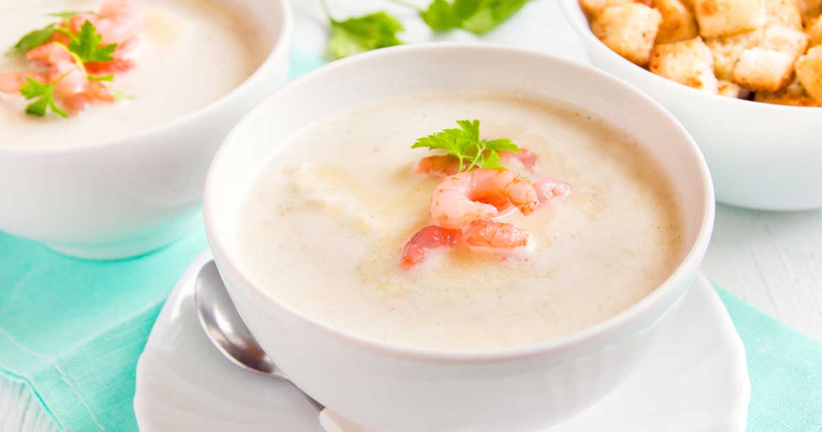 أحلى من المطاعم.. طريقة عمل شوربة الجمبري بالكريمة مش هتشتريها تاني من برا