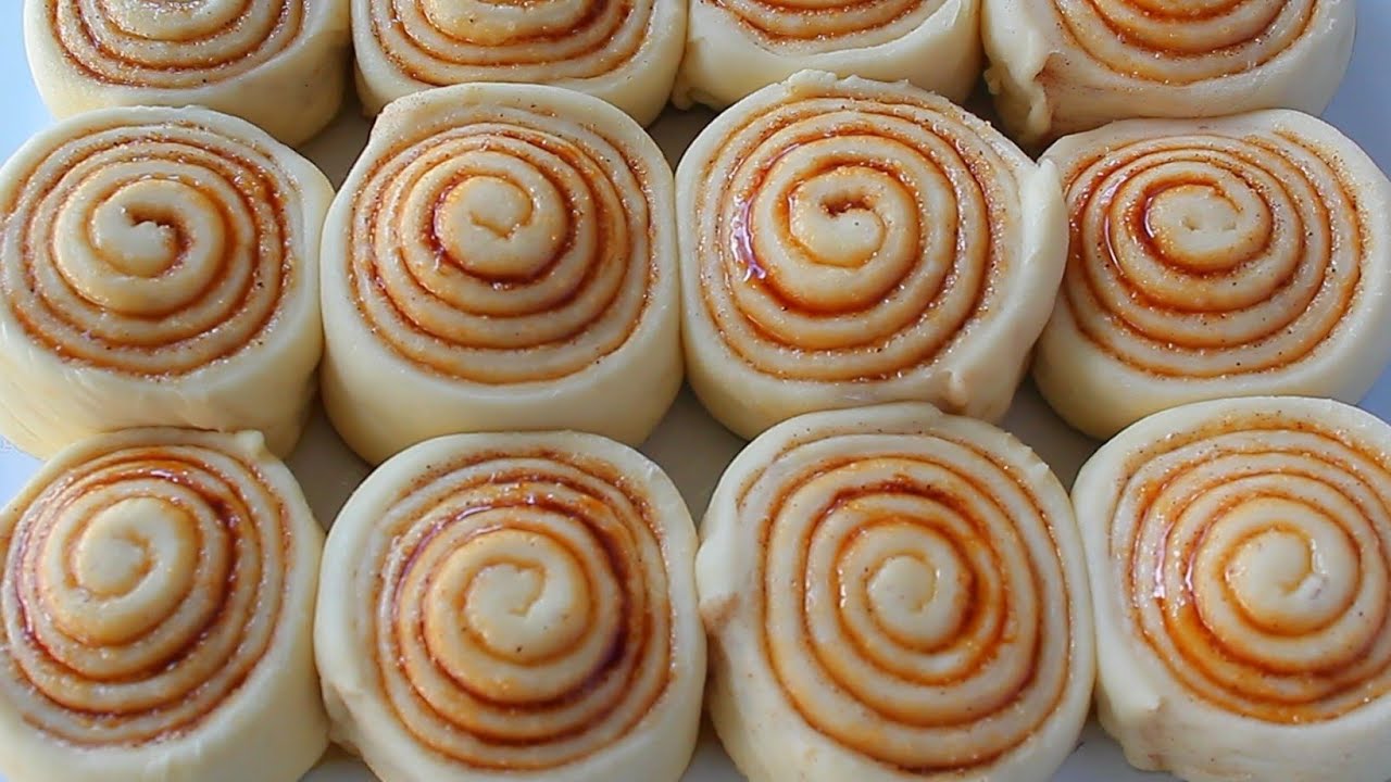 خطوة بخطوة.. طريقة سينابون سهلة وشهية زي الجاهز