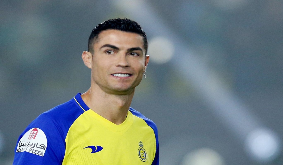 رونالدو يضرب بقوة: سخرية النجم البرتغالي من أحد مشجعي النصر تشعل مواقع التواصل (فيديو)