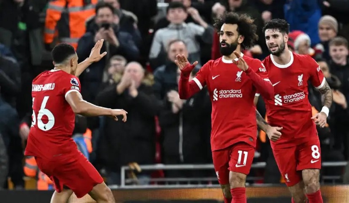 صفقة القرن .. هل ينجح برشلونة في خطف جوهرة الريدز من أنياب ريال مدريد؟!