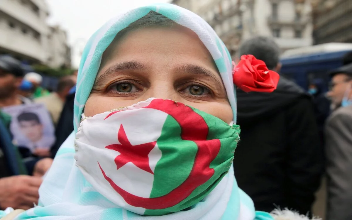 شروط التقديم في منحة المرأة الماكثة بالجزائر 2024