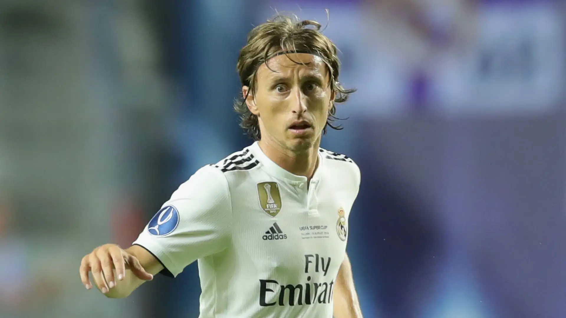 موعد مع التاريخ.. مودريتش وكارفخال يقودان ريال مدريد نحو لقب جديد في كأس السوبر الأوروبي!