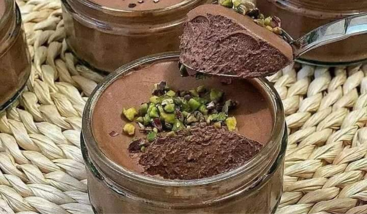 طريقة عمل موس الشيكولاته البارد بدون بيض ولا دقيق وغير مكلفة بطعم مميز وبمذاق رائع