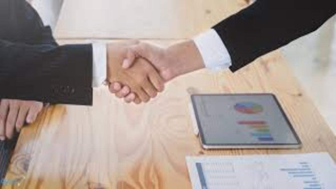 شروط مكافأة نهاية الخدمة بالسعودية وكيفية احتساب قيمة المكافأة 1446