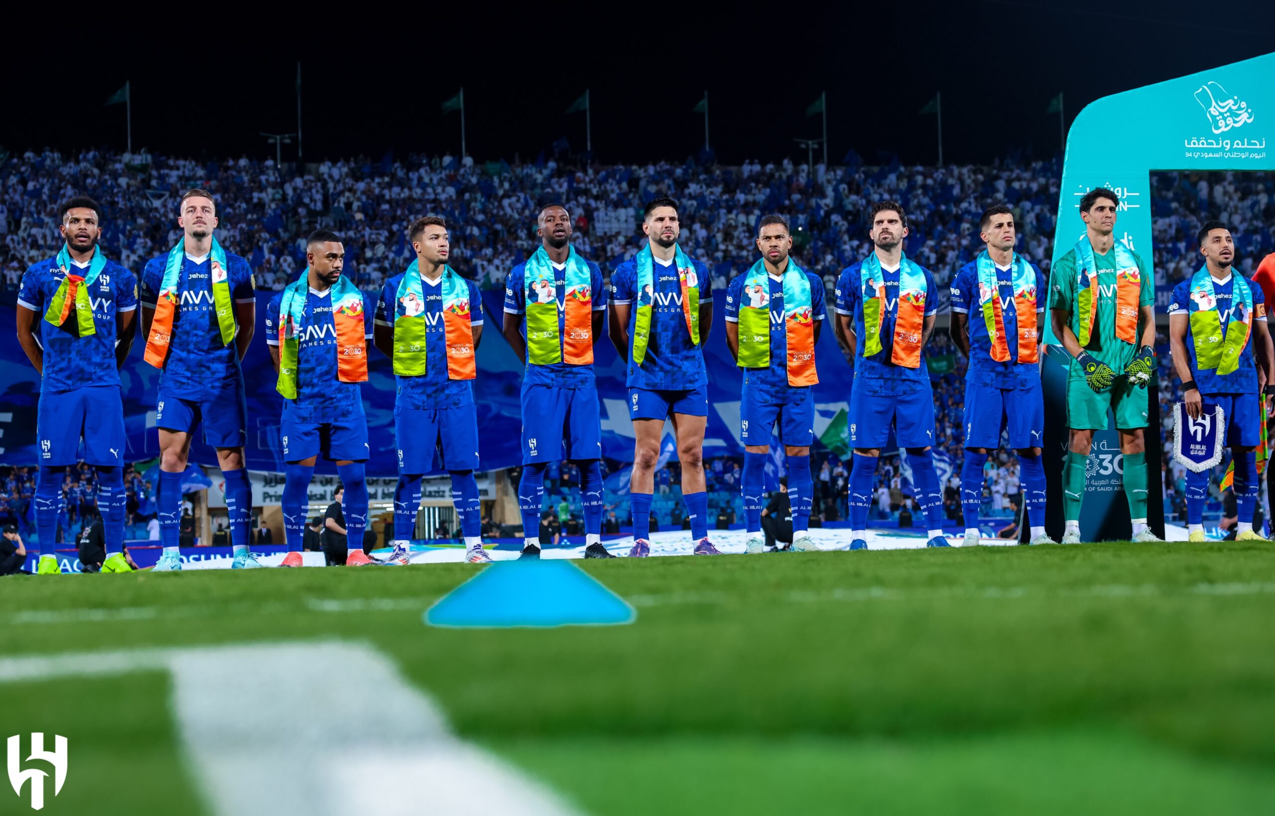 الهلال يتنتزع الصدارة من الاتحاد بثلاثية في كلاسيكو نحلم ونحقق