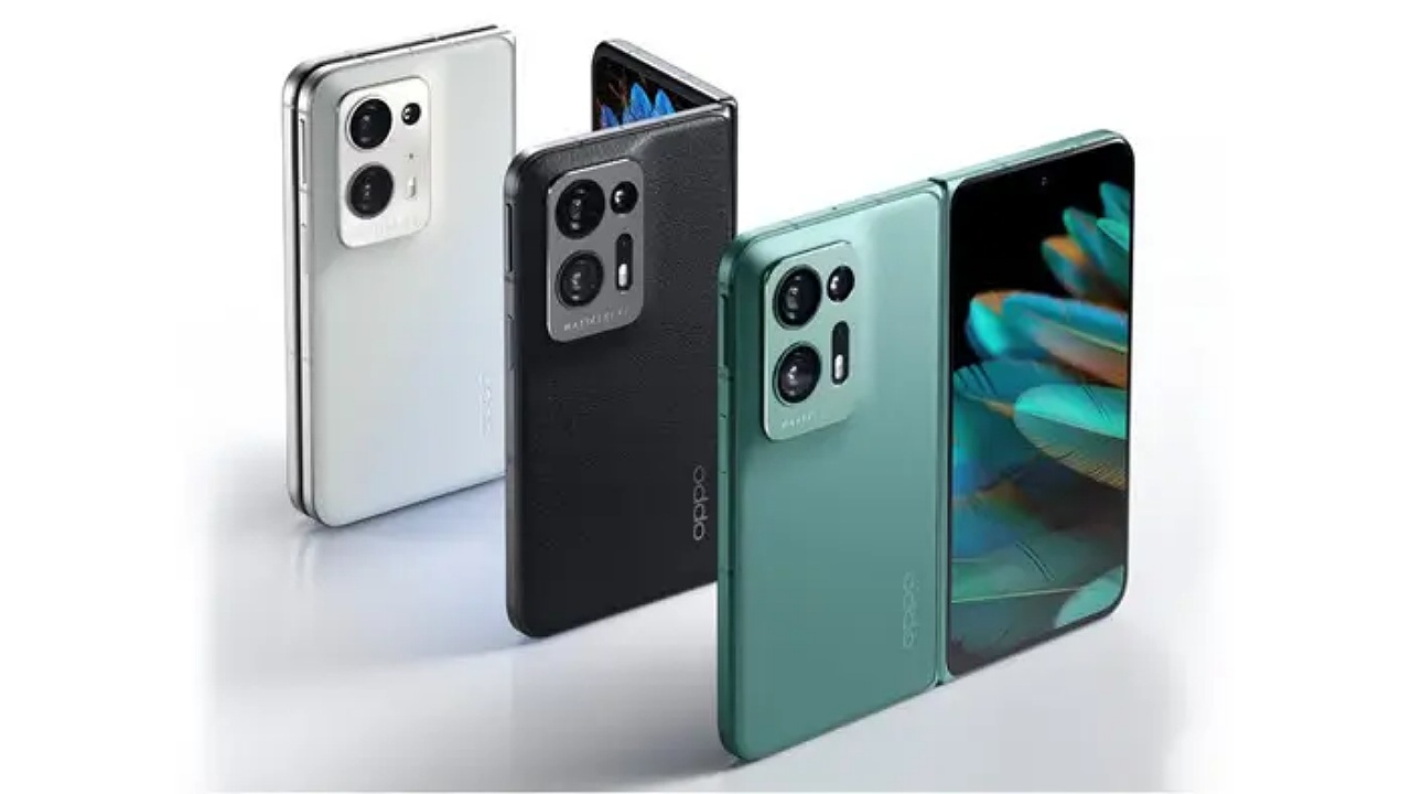مراجعة مواصفات هاتف oppo find n2 flip منافس سامسونج.. أول جهاز قابل للطي بشاشة خارجية مستطيلة