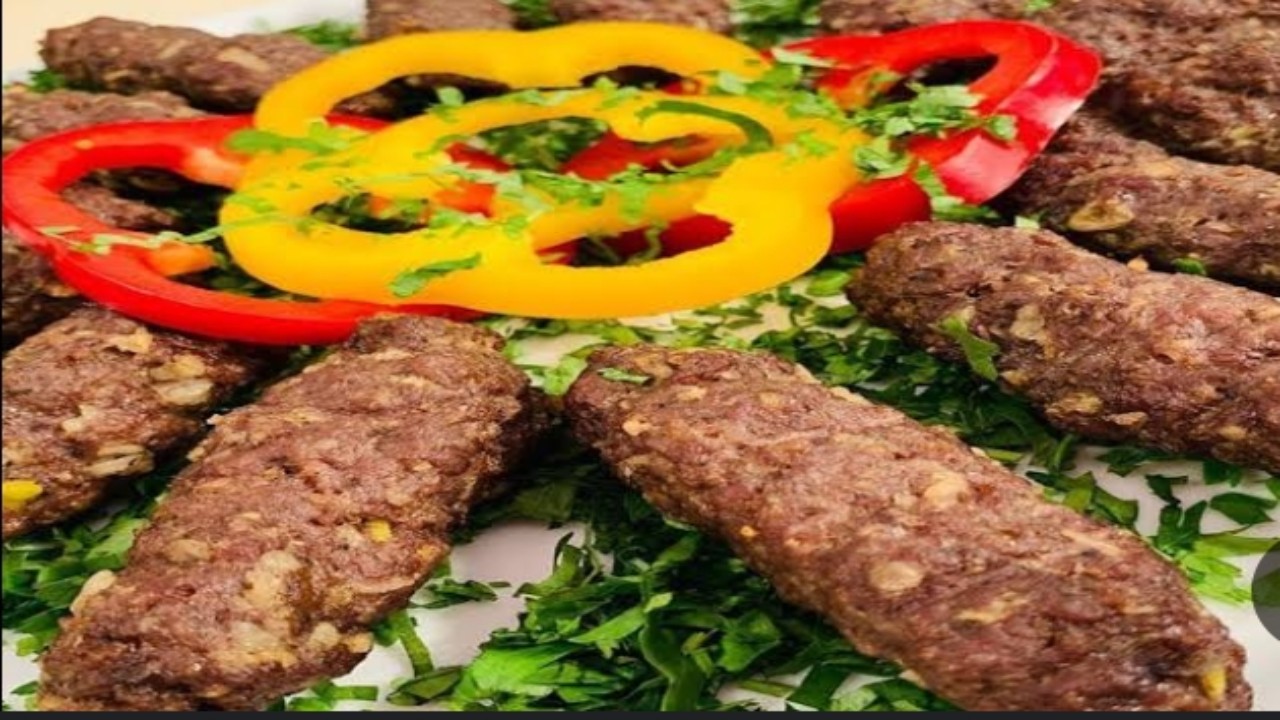“مثل الجاهزة” طريقة عمل الكفتة المشوية في الفرن لوجبة غداء سريعة