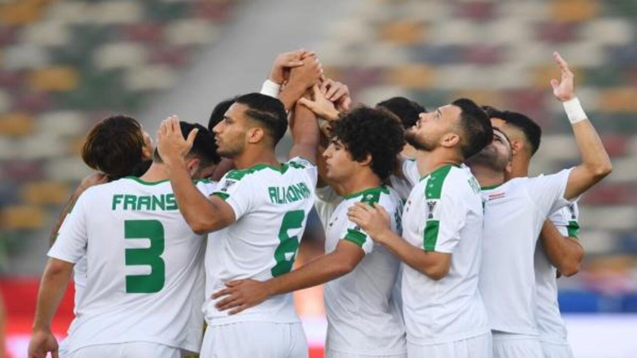 لحظات تفصلنا عن موعد مباراة العراق والكويت بتصفيات كأس العالم 2026 والقنوات الناقلة