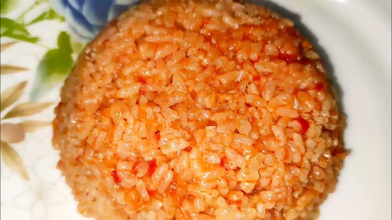 وجبة خفيفة وسريعة لأولادك .. طريقة عمل الأرز الحار بالطماطم في دقائق فقط