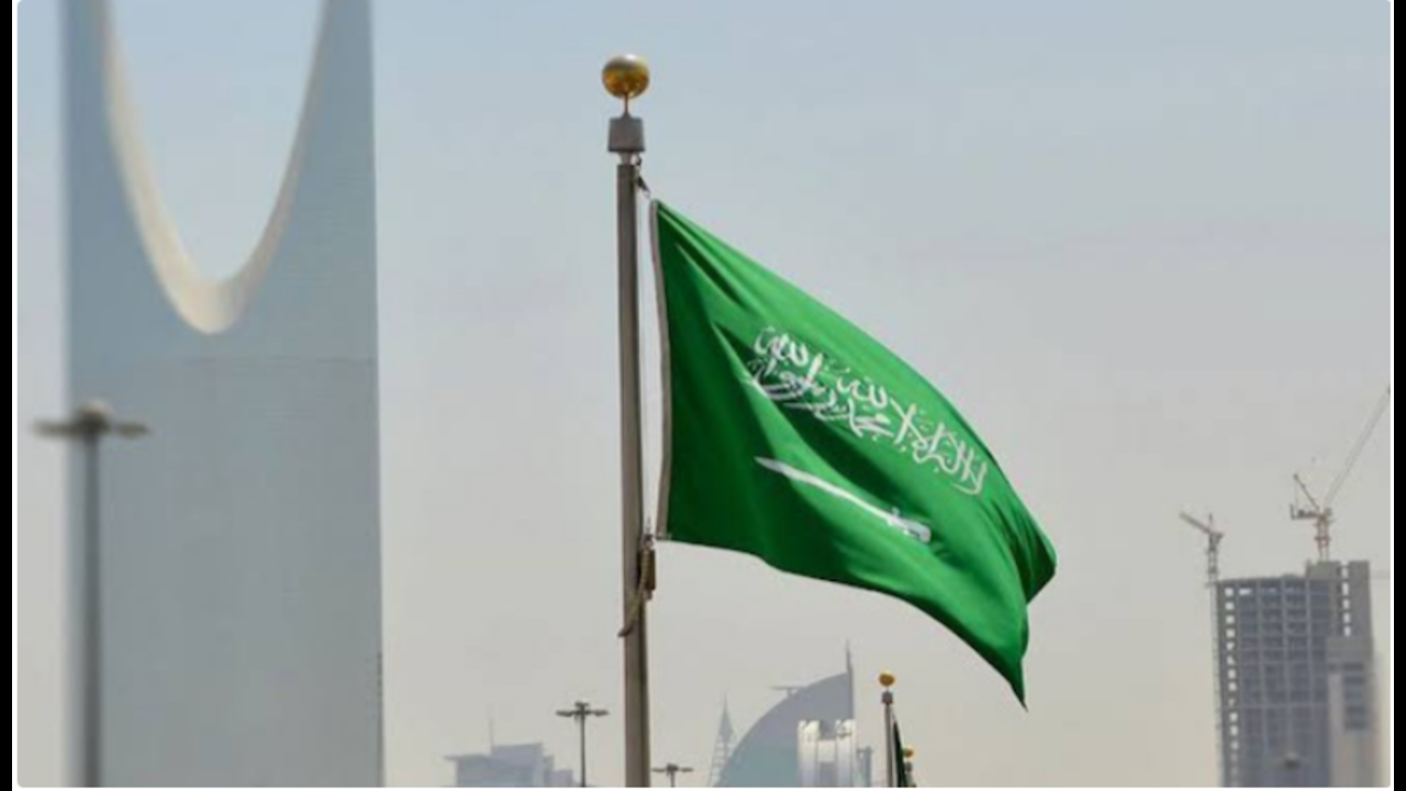 استفد من عروض اليوم الوطني السعودي الـ94..تخفيضات هائلة على رحلات الطيران