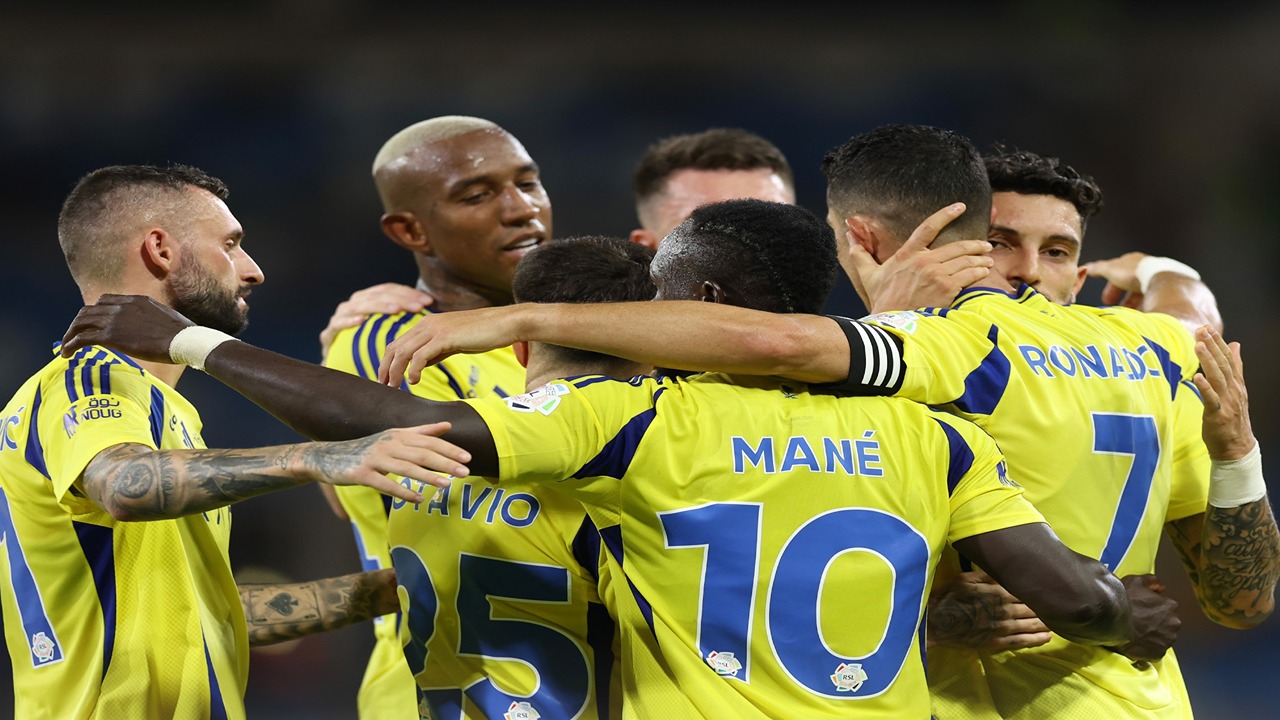 صدمة لـ كاسترو.. 5 لاعبين من النصر “في العيادة” قبل كلاسيكو الأهلي بدوري روشن