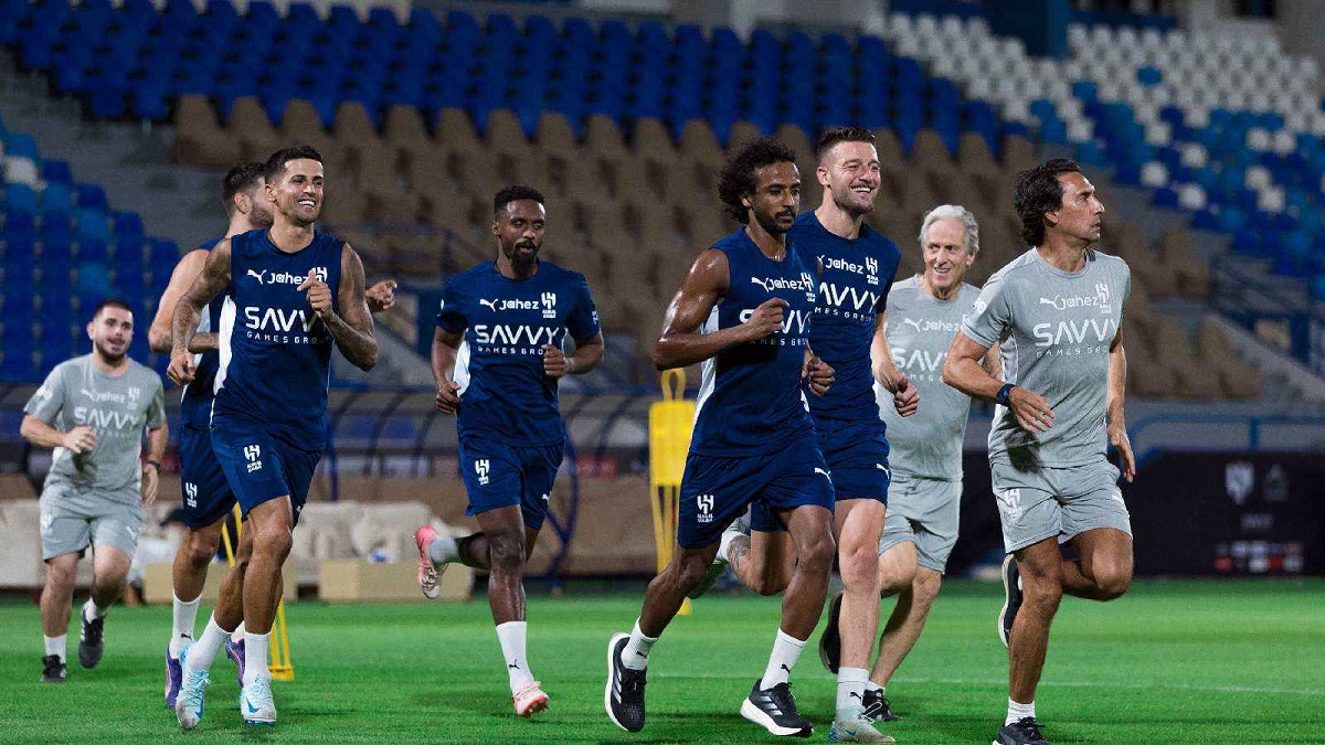 نجم الهلال السعودي يتعرض لأزمة كبيرة بعد قبول دعوى جنائية ضده تُهدد مستقبله الكروي