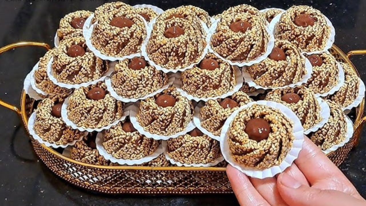 وصفة جهنمية بدون بيض ولا دقيق ولا زبدة ولا سمنة ولا زيت ومن غير فرن حلوى العشر دقائق