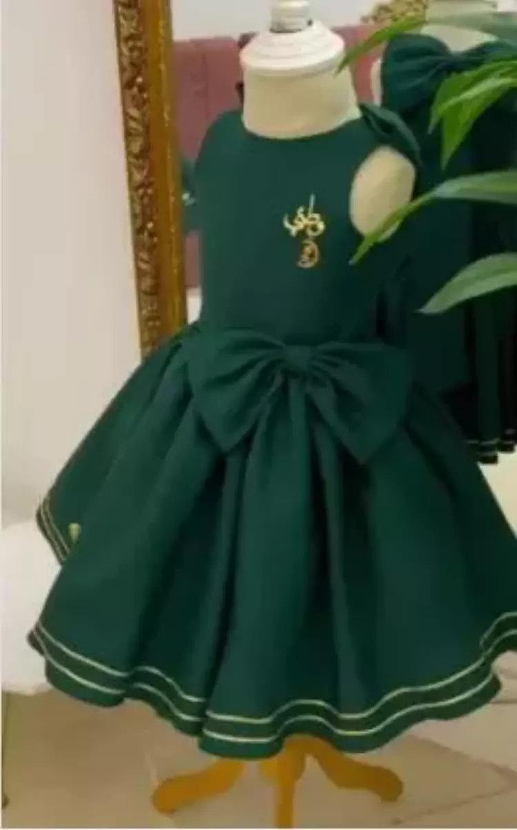فساتين اليوم الوطني السعودي 94.. أجمل فساتين فخمة وأنيقة تناسب الاحتفال بهذا اليوم المميز