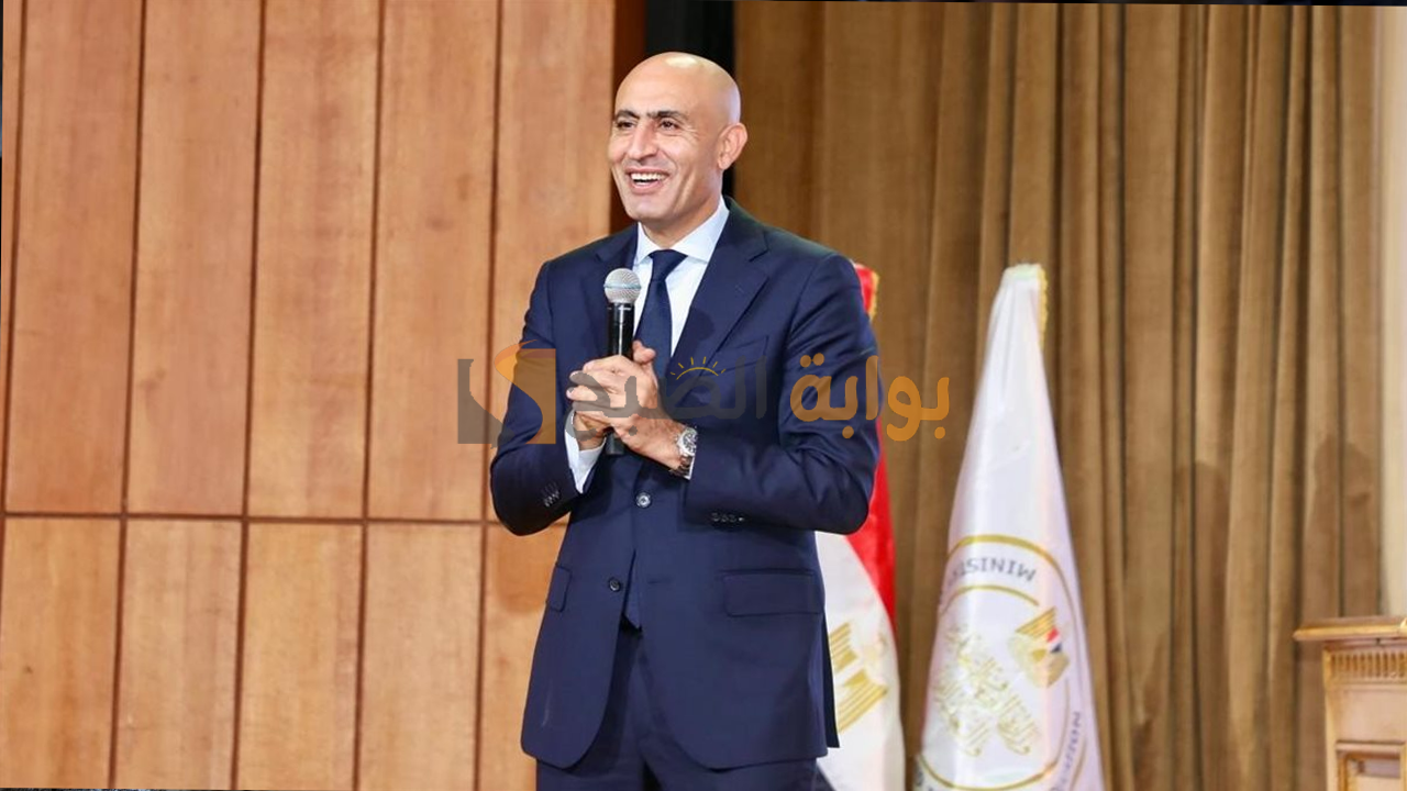وزير التربية والتعليم يوضح موقف المدارس الخاصة من تسليم التابلت.. و500 فصل دراسي جديد