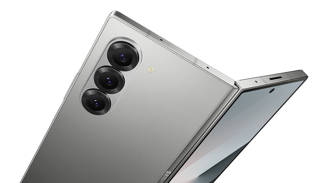 تقرير يكشف عن مواصفات شاشة الإصدار الخاص من هاتف Galaxy Z Fold 6 القادم قريبا.. تعرف عليها