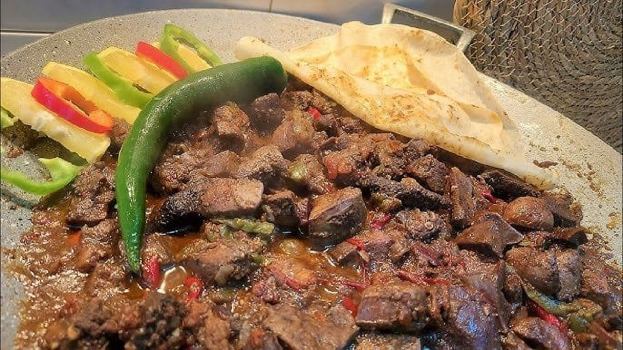 طريقة عمل المخ  بالبصل بطعم مميز بأسرار  المحلات