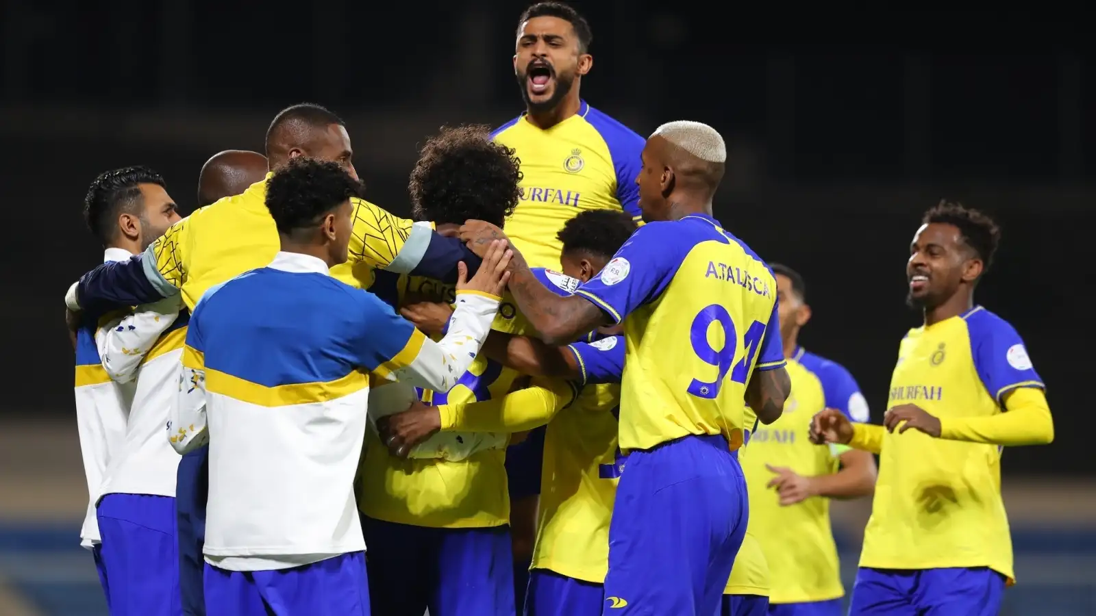 القنوات الناقلة لمباراة الشباب والنصر في دوري روشن واسماء المعلقين