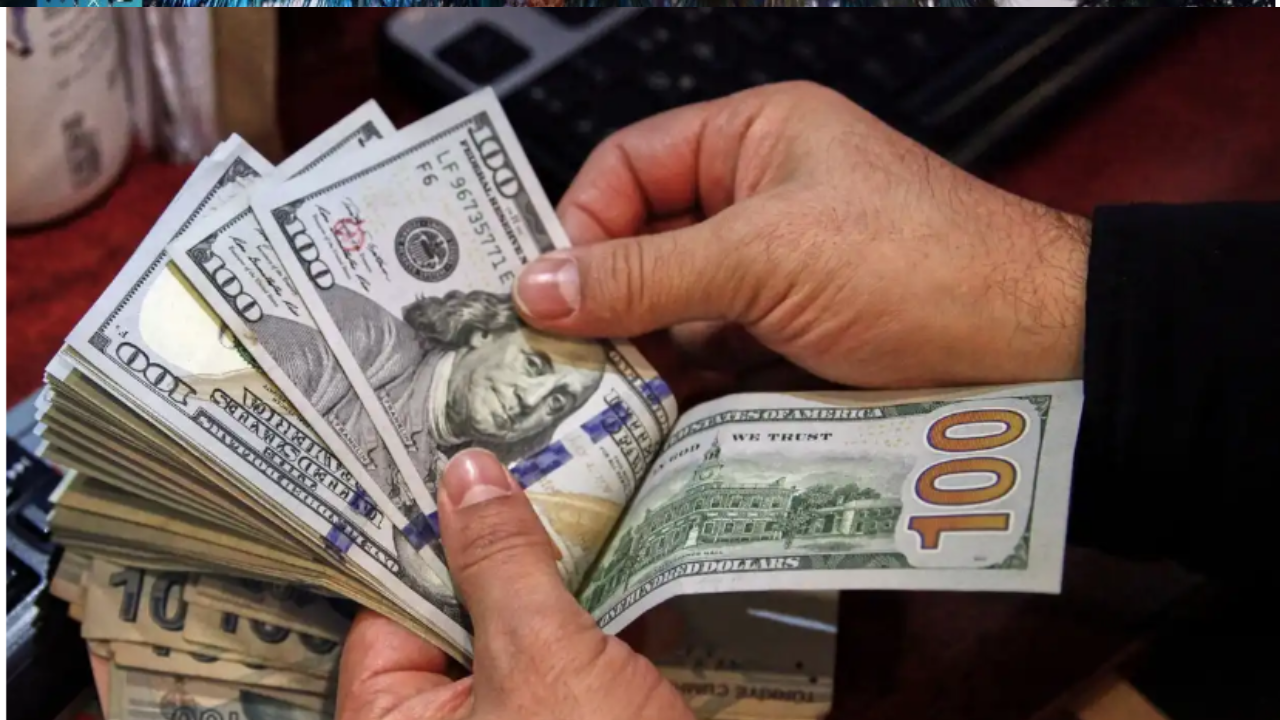 بكام الأخضر أنهاردة..سعر الدولار يلفت أنظار المستثمرين.. تعرف على أحدث تحركات العملات الأجنبية والعربية مقابل الجنيه المصري