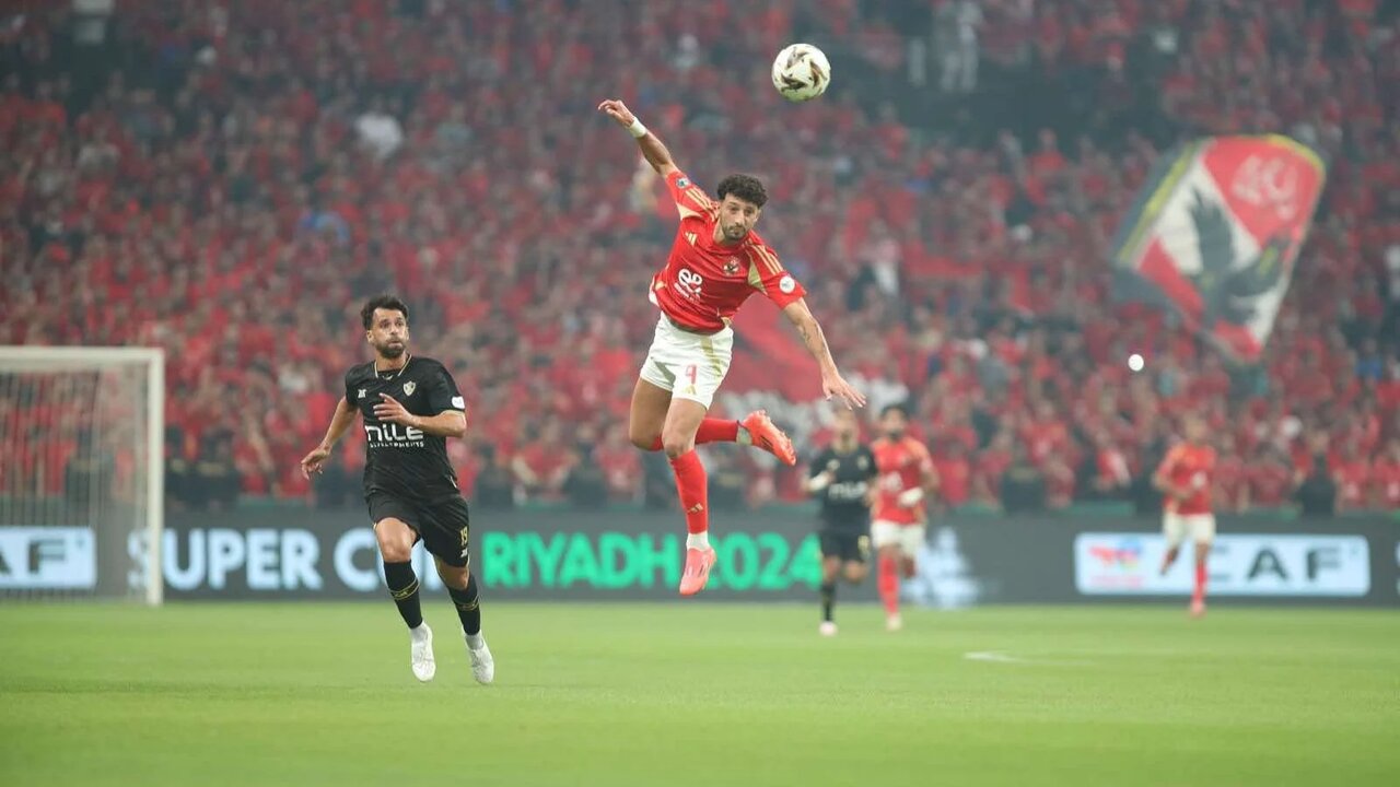 هل تنقل على قناة مفتوحة؟ القنوات الناقلة لمباراة الاهلي والزمالك في نهائي السوبر المصري 2025 بالتردد