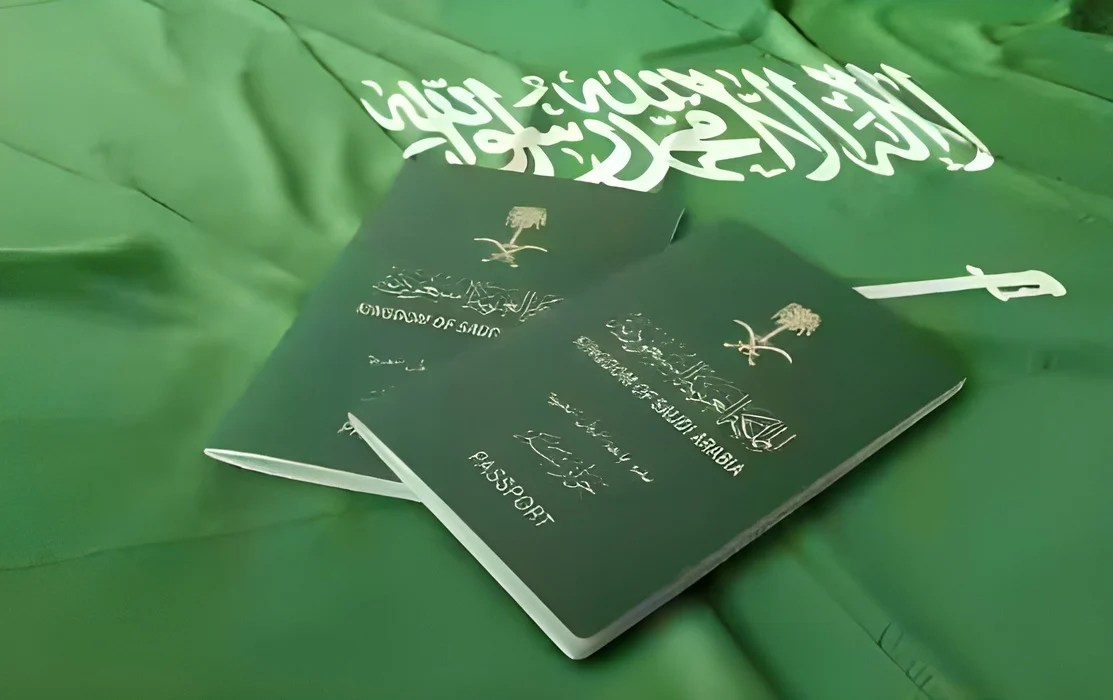 الرابط والخطوات.. كيفية تجديد الإقامة للمغتربين 1446 وهذه هي الشروط