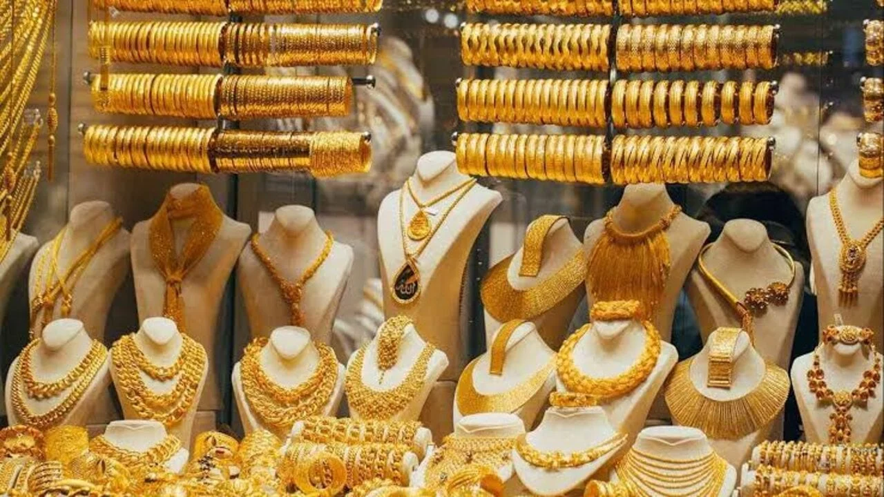 “بكام المعدن الأصفر “سعر جرام الذهب عيار 21 سعر الذهب اليوم الجمعة 11/1/2024 في الصاغة المصرية