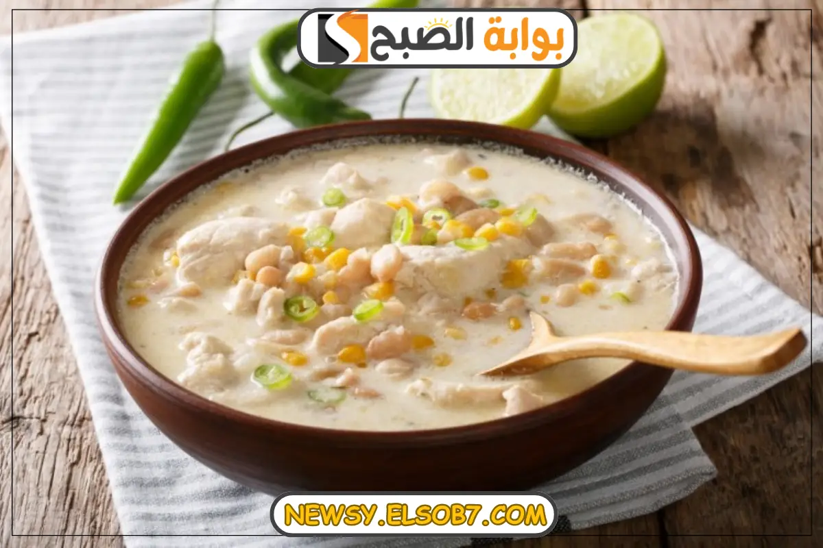 “شوربة تنفع في ليالي الشتاء الباردة” طريقة تحضير شوربة الكريمة بالدجاج والذرة بمكونات صحية ومفيدة