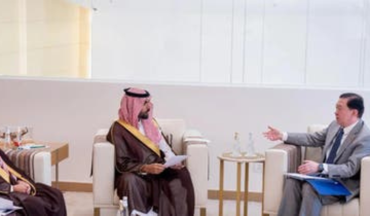 قام وزير الثقافة السعودي بعمل إجتماع مع السفير الصيني تعرف علي التفاصيل الان