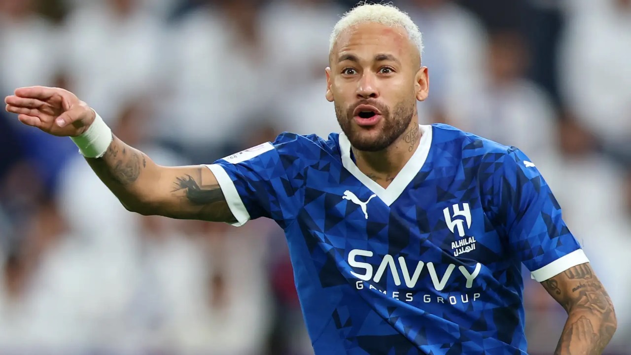 كواليس مثيرة وصادمة.. 3 أسرار كبرى تفتح الباب لرحيل نيمار عن الهلال