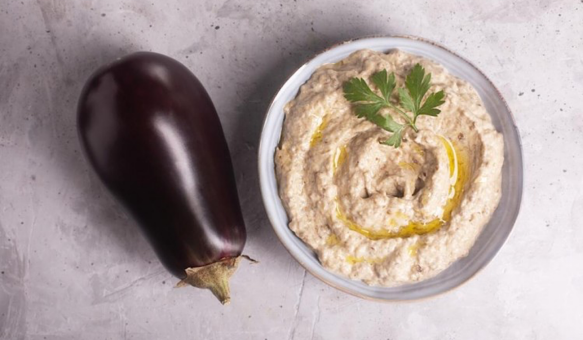 بأسرار المطاعم .. طريقة عمل البابا غنوج بالطحينة والزبادي خطوة بخطوة