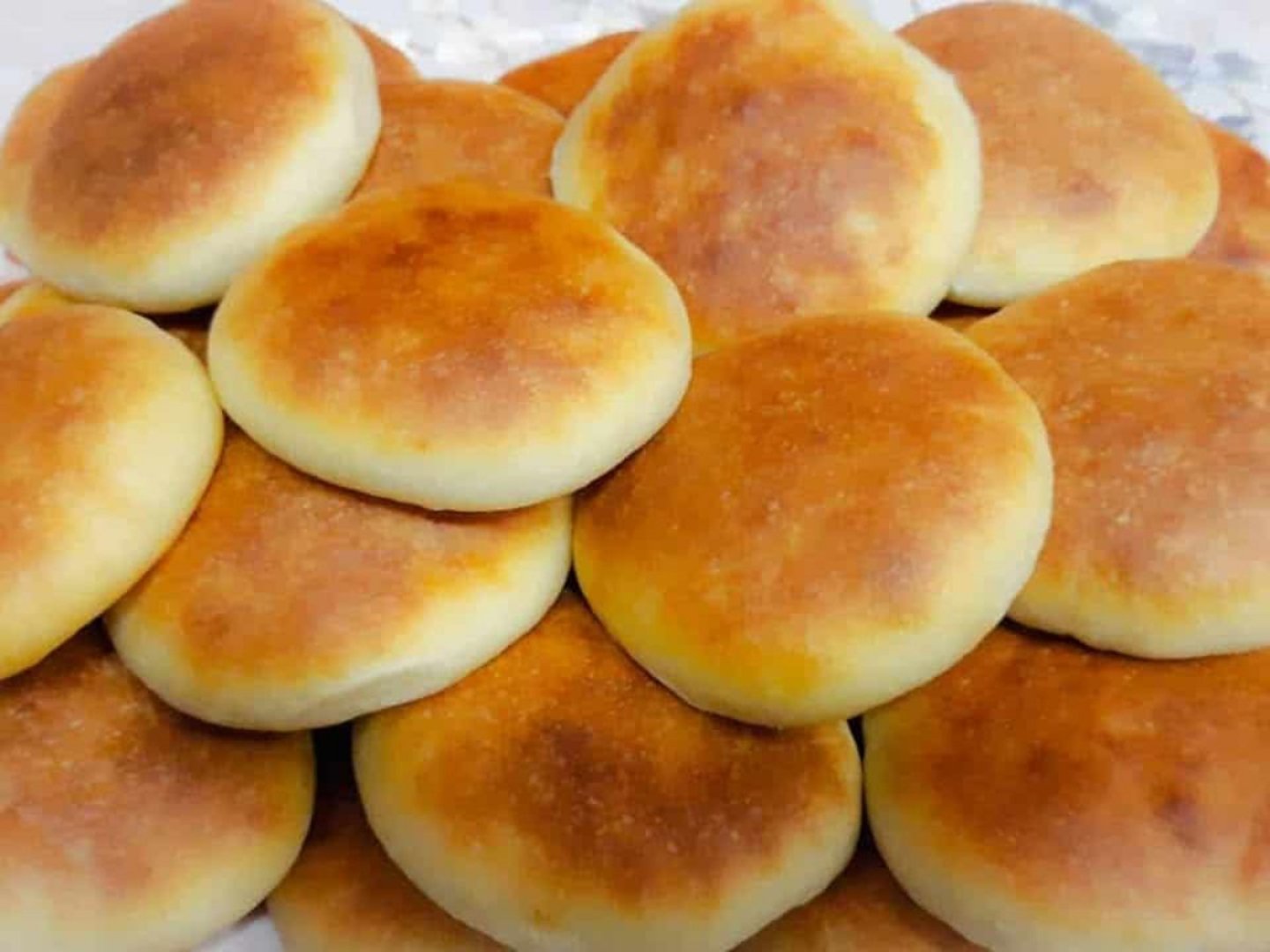 القرص الفلاحي الطرية.. اعمليها في البيت ووفري فلوسك واستمتعي بمذاقها الرائع