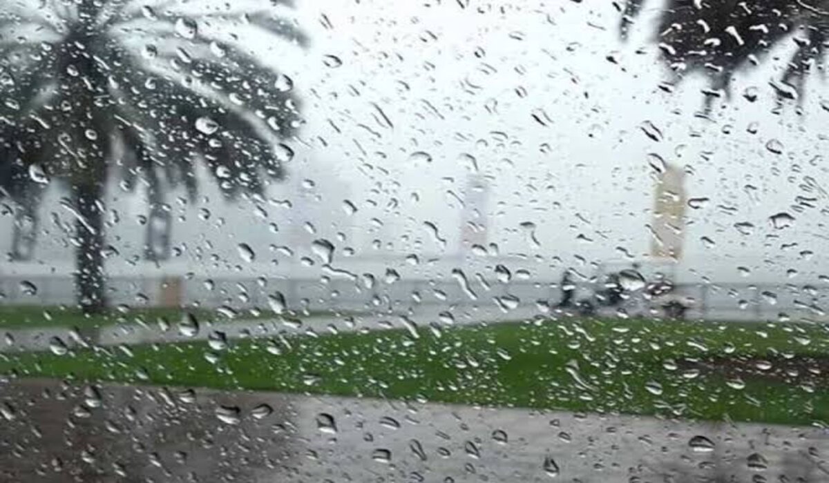 ردده الآن بخشوع لقضاء الحاجة وسعة الرزق.. دعاء نزول المطر المستجاب والمستحب كما ورد في السنة النبوية وهل تفتح أبواب السماء وقت الأمطار