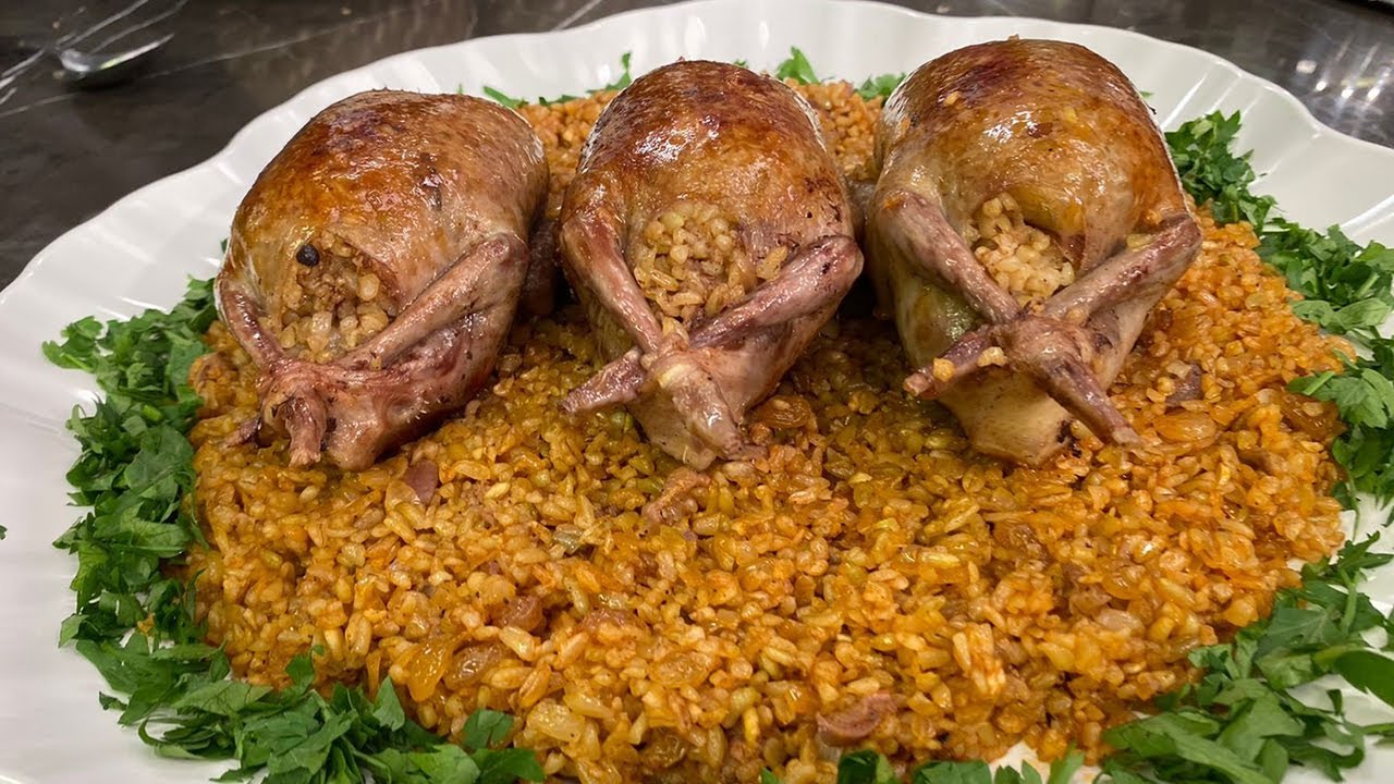 الكل هيسألك على سر الطعم.. طريقة عمل الحمام المحشي بالفريك حاجة في منتهى اللذة وجبة غدا ملوكي تشرفك