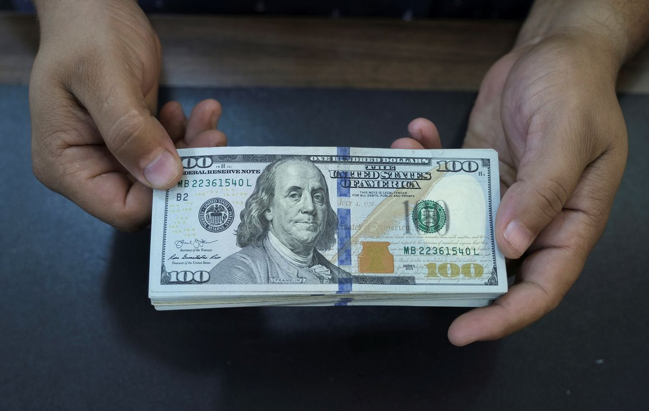 كم حصتك في حال تم توزيع ثروات العالم كلها بالتساوي على كافة الموطنين وما هي العواقب حال تم التوزيع؟