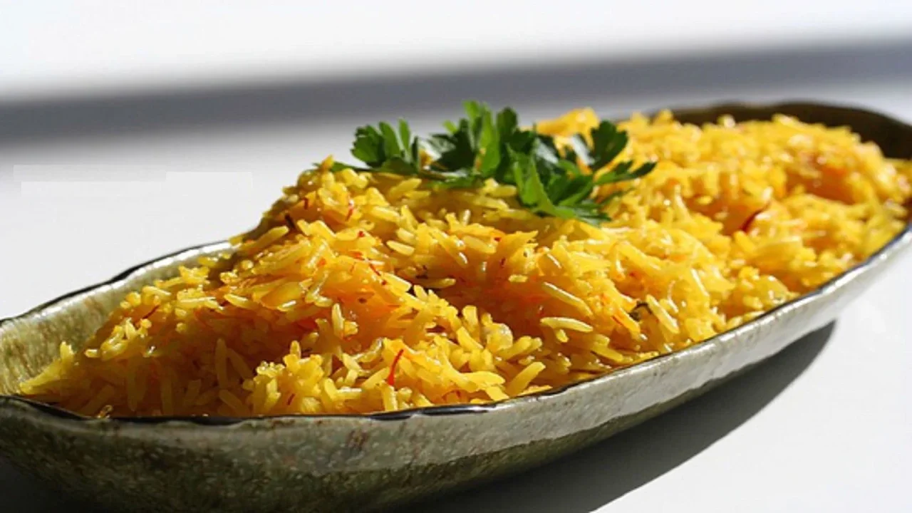 على أصولها .. طريقة عمل رز مبهر بدون دجاج في المنزل مع المقادير