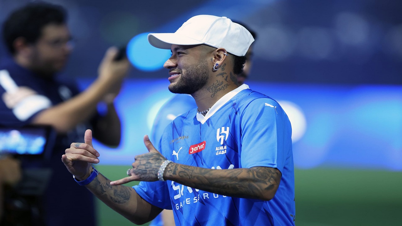أخيرًا تحديد موقف نيمار مع الهلال السعودي خلال الفترة المُقبلة