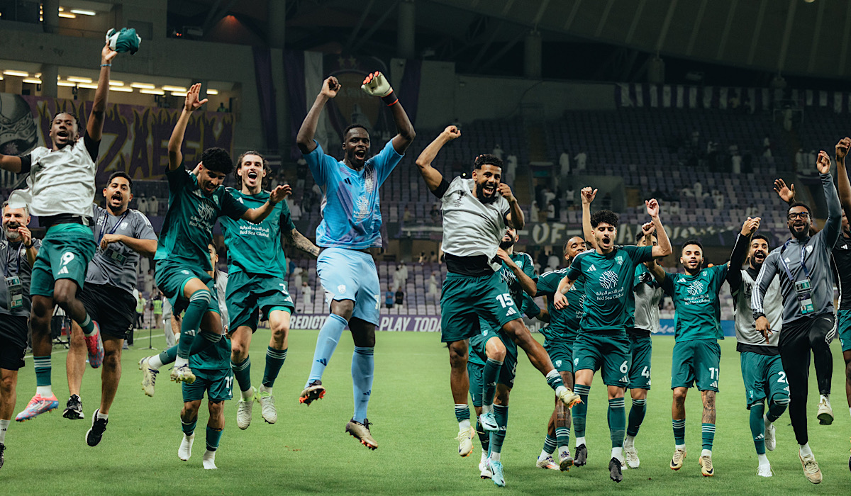 من هم معلقين مباراة الأهلي واستقلال طهران اليوم في دوري أبطال آسيا للنخبة 2024-2025؟