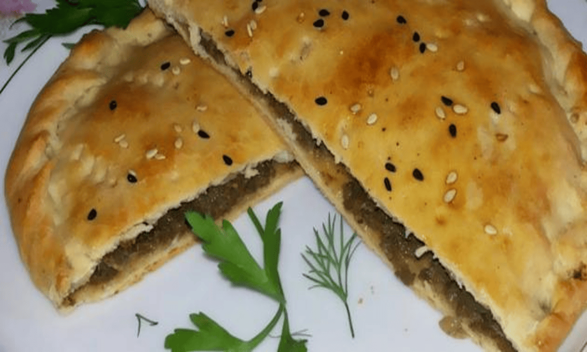 أكلة يعشقها الكبير والصغير.. خطوات عمل الحواوشي في المنزل بخطوات سهلة وبسيطة وبطعم أحلى من المحلات 