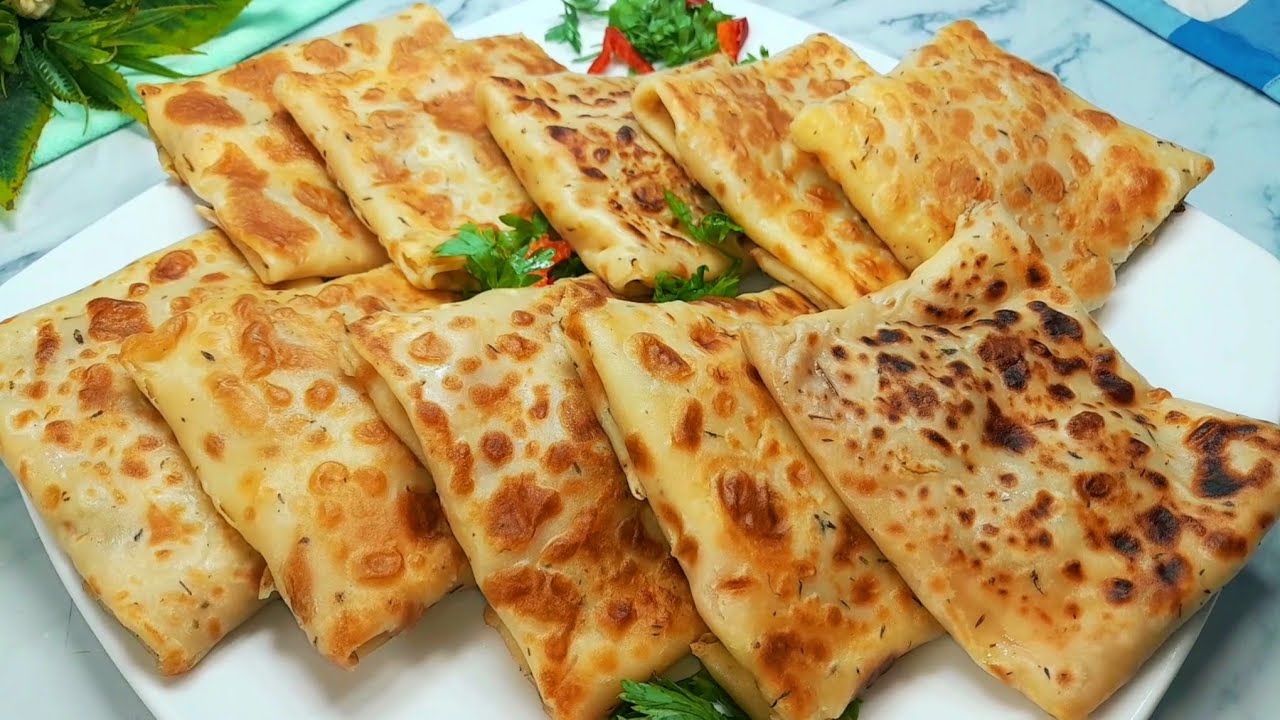 طريقة عمل فطيرة الطاسة السريعة بدون حليب ولا بيض في أسرع وقت