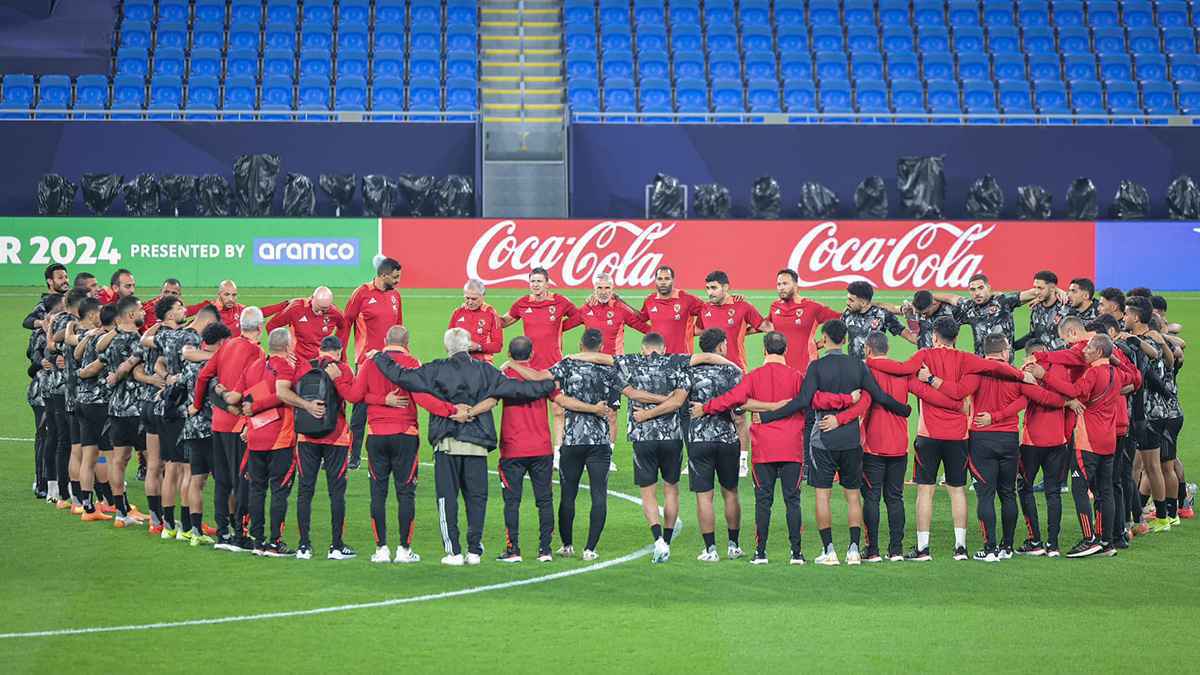 هل تنقل مباراة الأهلي وباتشوكا اليوم على قنوات مفتوحة؟ ومعلقو المباراة