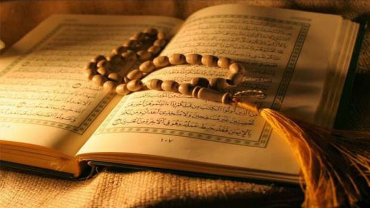 كيفية ختم القران ثلاث مرات في رمضان 2025 تصل لـ10 مرات واهم النصائح ..  طريقه حلوه وسهله