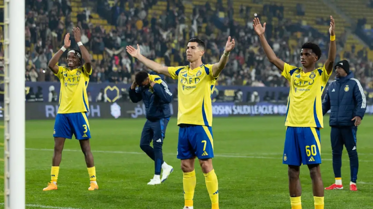 هدية الجمعان لجماهير العالمي.. النصر يحسم صفقة نارية ويزلزل الشارع الرياضي