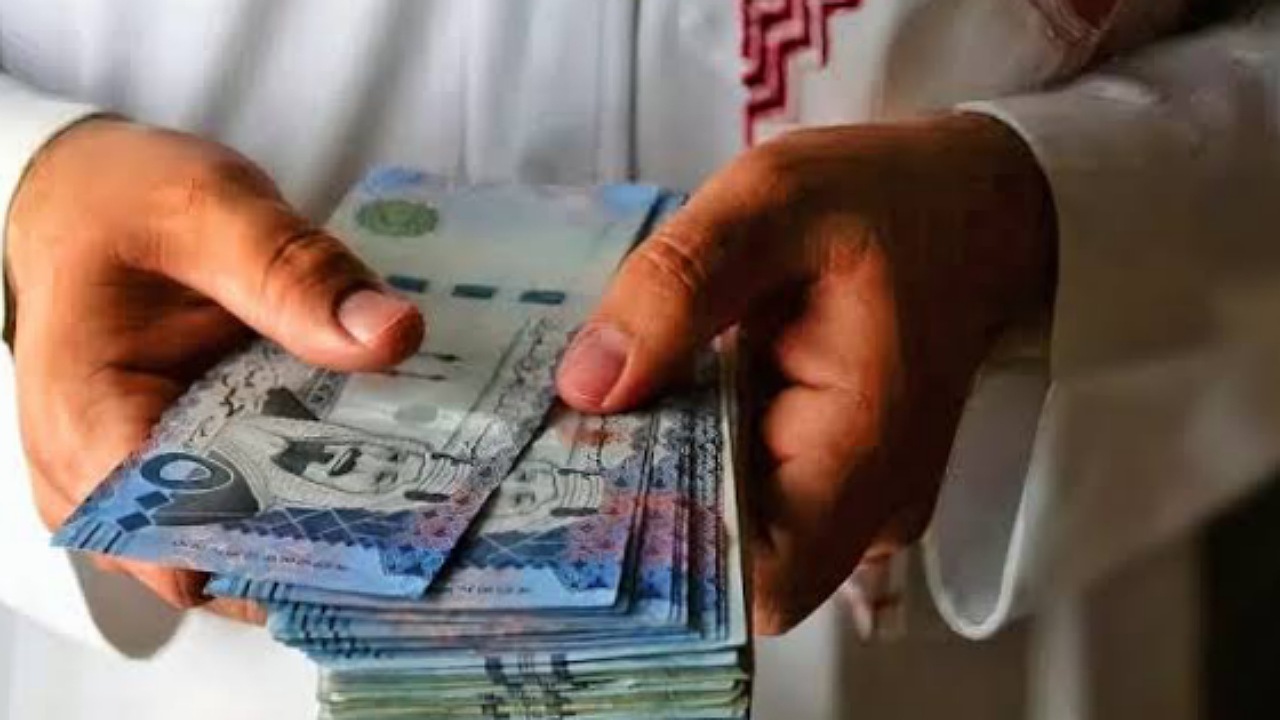استلام فوري 300,000 ريال لسداد ديونك بالتقسيط بدون كفيل 5 سنوات بشروط ميسرة للمواطنين والمقيمين