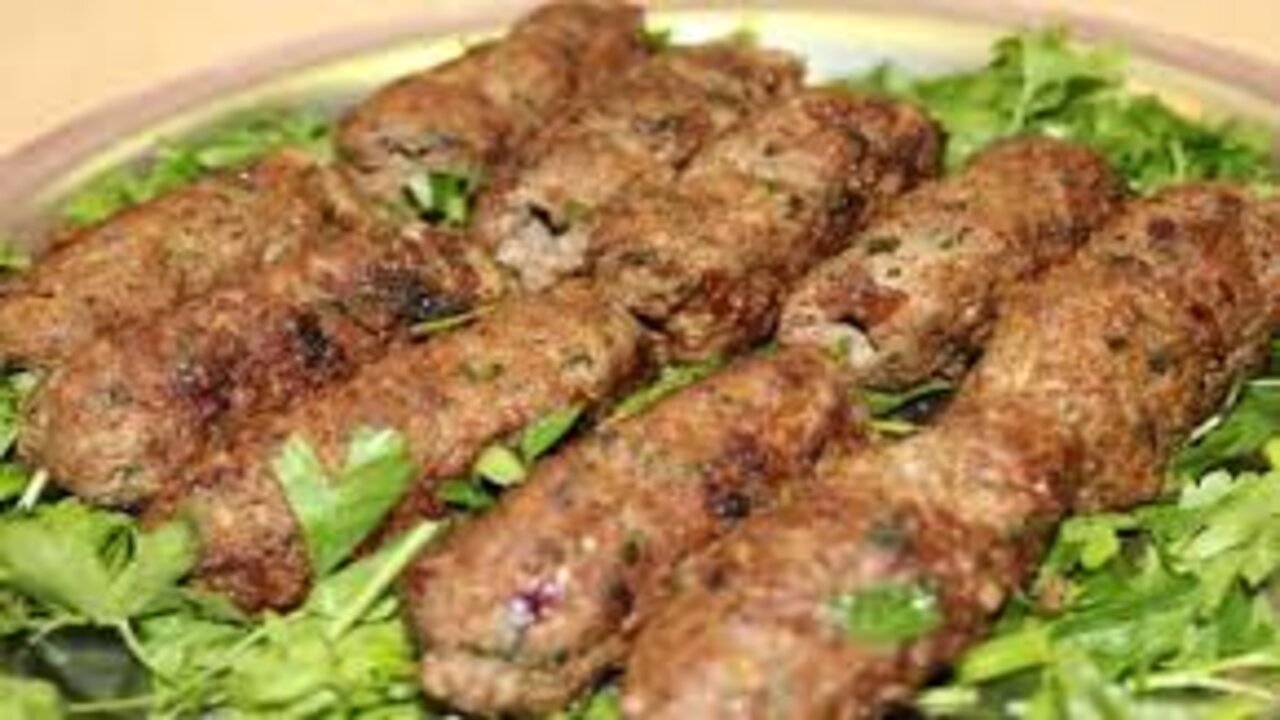 هتاكليها مشوية وطرية وجوسي.. طريقة عمل كفتة الطاسة سريعة التحضير 