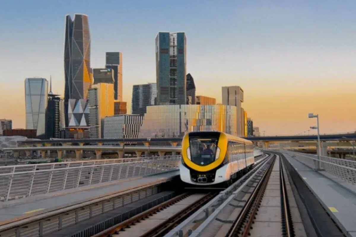 “مترو الرياض: خطوة نحو المستقبل المستدام وثورة في النقل العام”