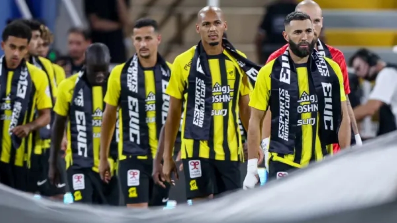 الميركاتو الشتوي.. الاتحاد يقترب من حسم صفقة نارية