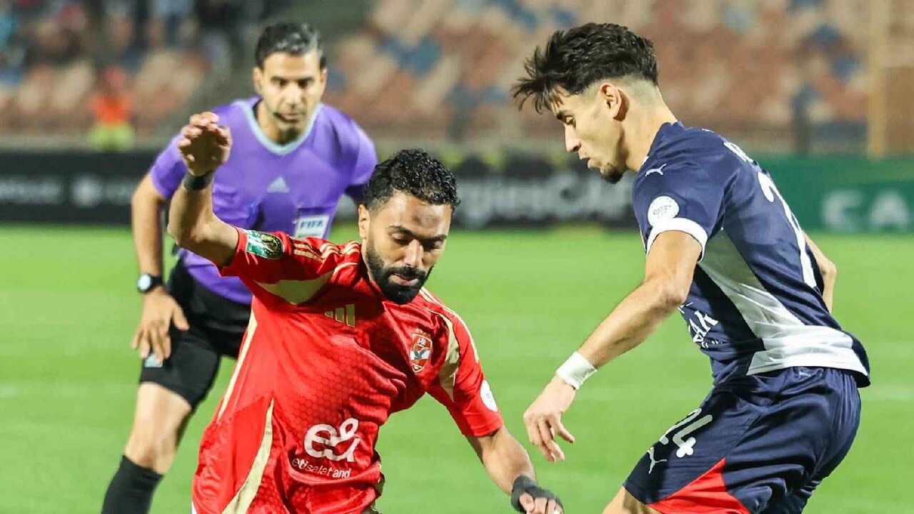 قناة مفتوحة .. القنوات الناقلة لمباراة شباب بلوزداد والاهلي اليوم في إياب دوري أبطال أفريقيا 2025