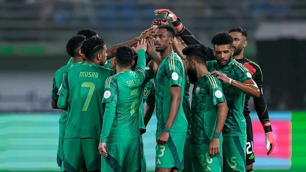 “بعد العويس”.. نجوم كبار في المنتخب السعودي يدرسون الاعتزال دوليًا لهذا السبب!